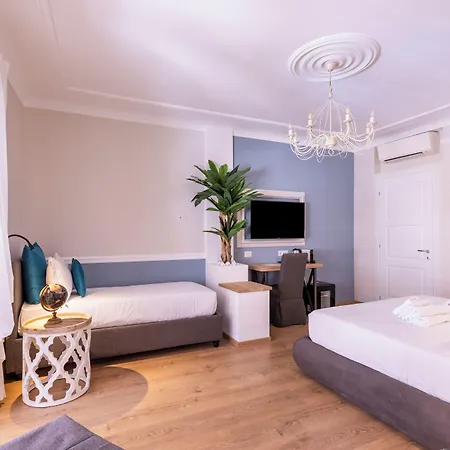 Trastevere Paper Гостевой дом 4*